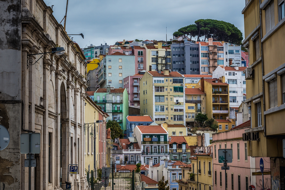 buy property on Avenida Almirante Reis Lisbon